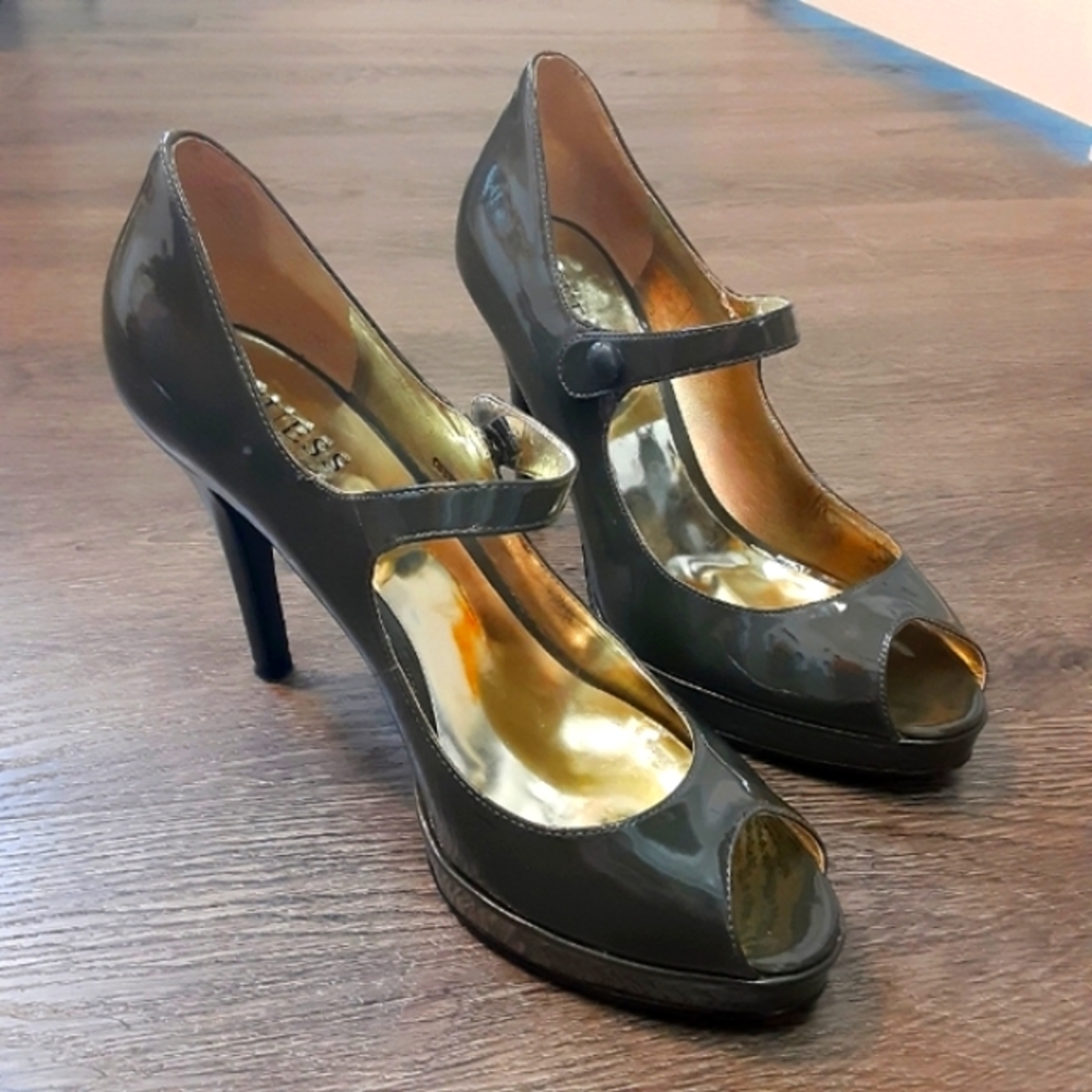 GUESS Womens Retro High Heels Size 7
